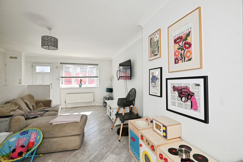 Property photo 2 of 9 Pbox-Img.Jpg