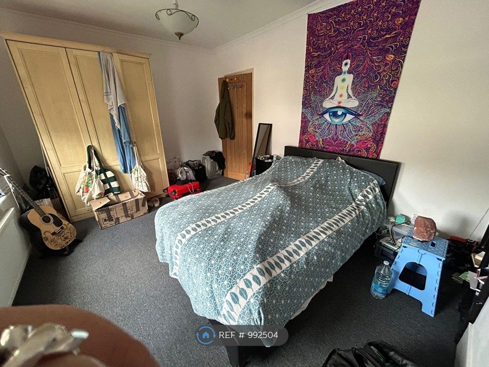Property photo 3 of 6
