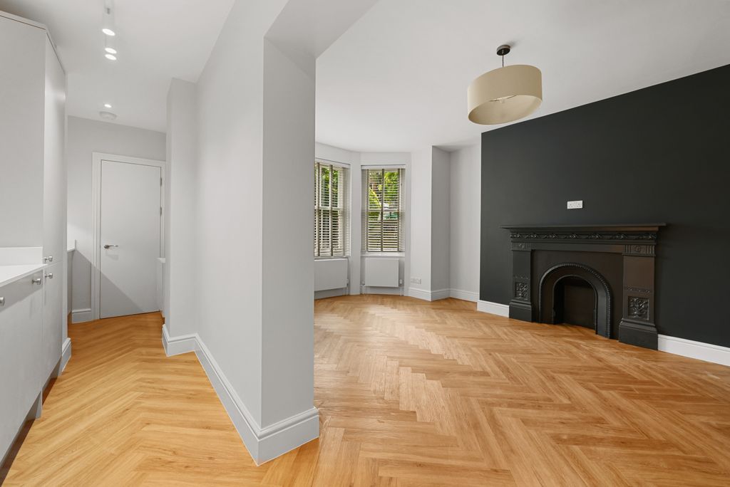 Property photo 2 of 15 13-3797Gcham - 114A Fellows Road - Reeption 3 -Original (6).Jpg
