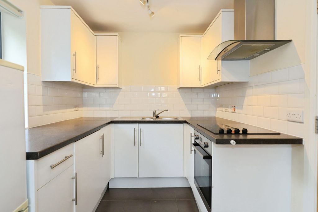 Property photo 2 of 18 Pbox-Img.Jpg