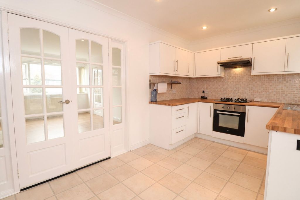 Property photo 3 of 17 Picture No. 31