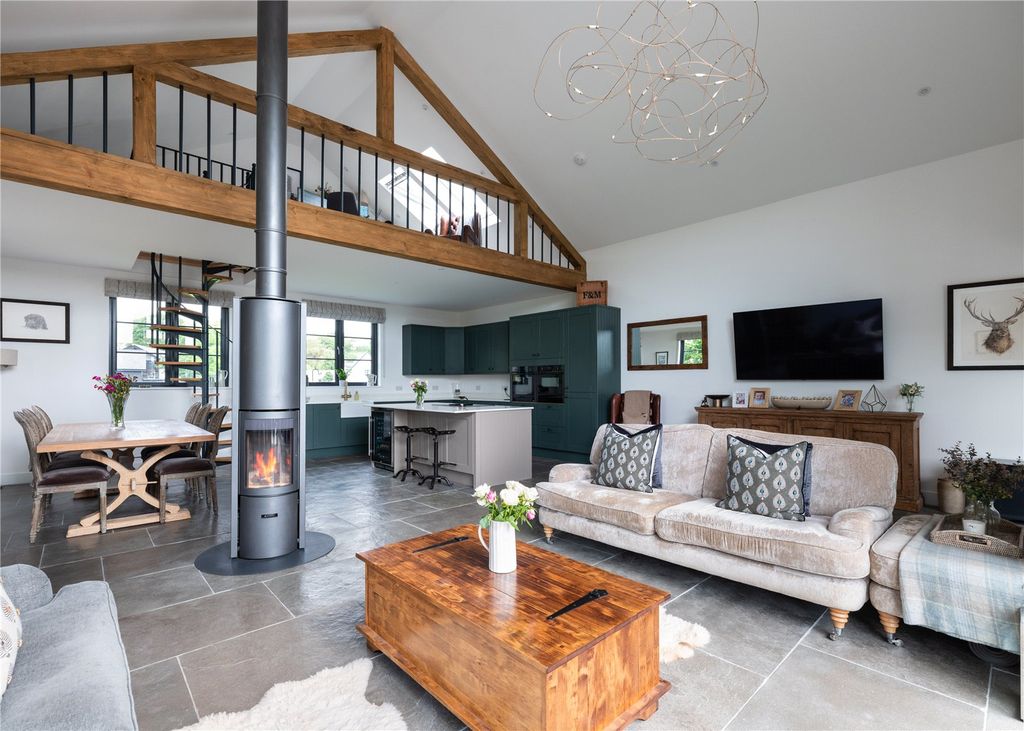 Property photo 1 of 18 Open Plan Living
