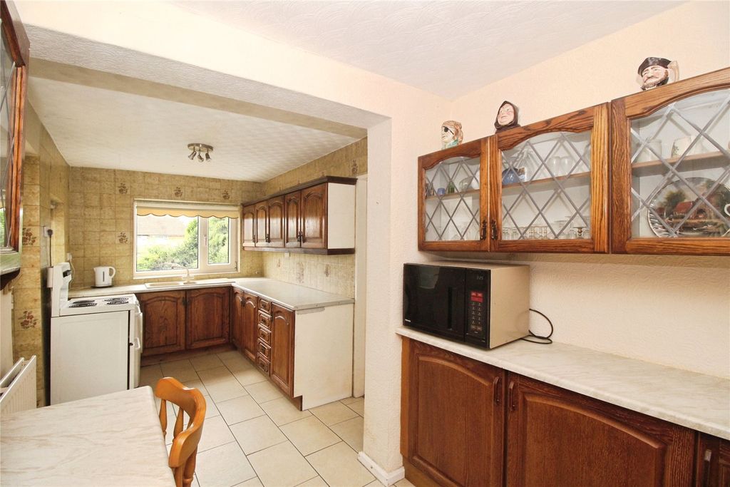 Property photo 2 of 15 Breakfast Kitchen