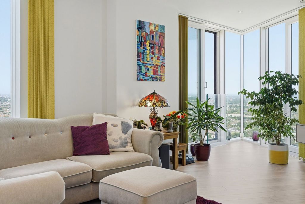 3 bed flat for saleSaffron Central Square, Croydon CR0 photo 4