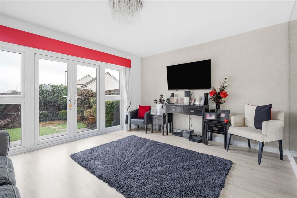 Property photo 3 of 17 7_72022.Jpg