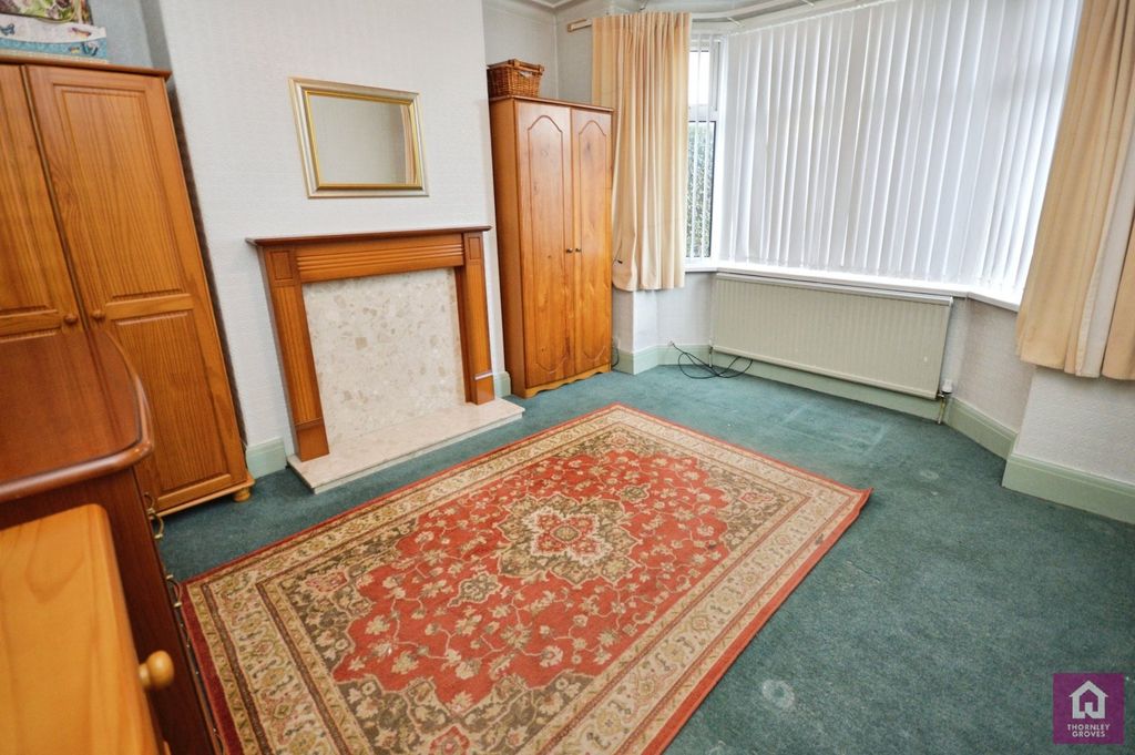 Property photo 2 of 15 Lounge