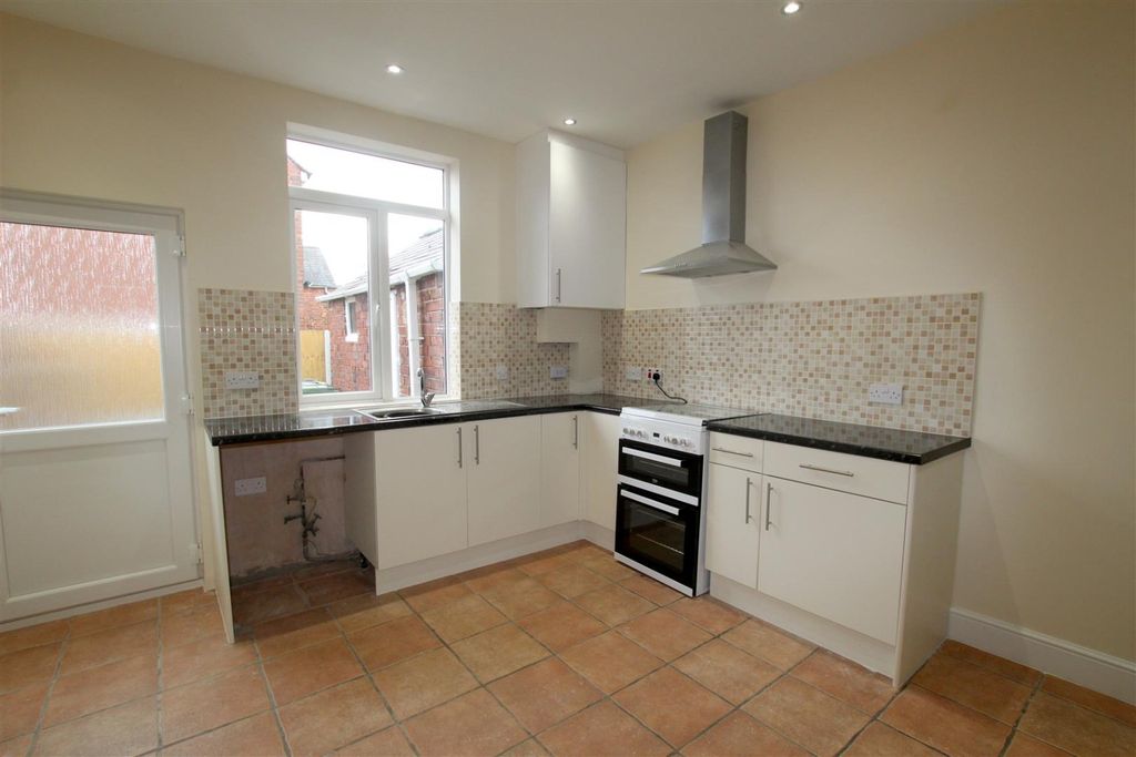 Property photo 2 of 8 3577111