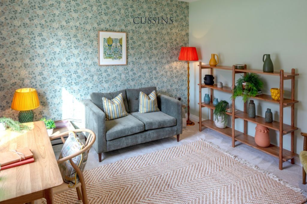 Property photo 3 of 12 Example Snug