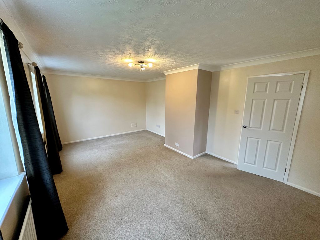 Property photo 3 of 9 View