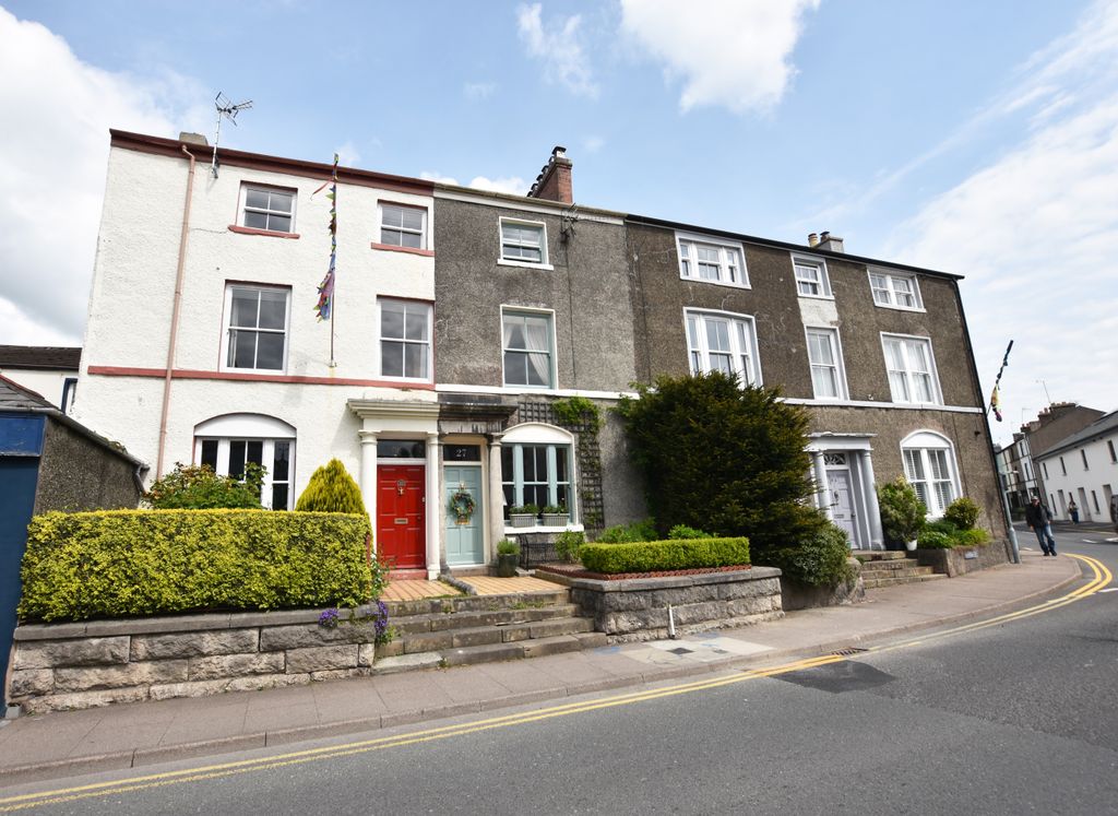 Property photo 1 of 38