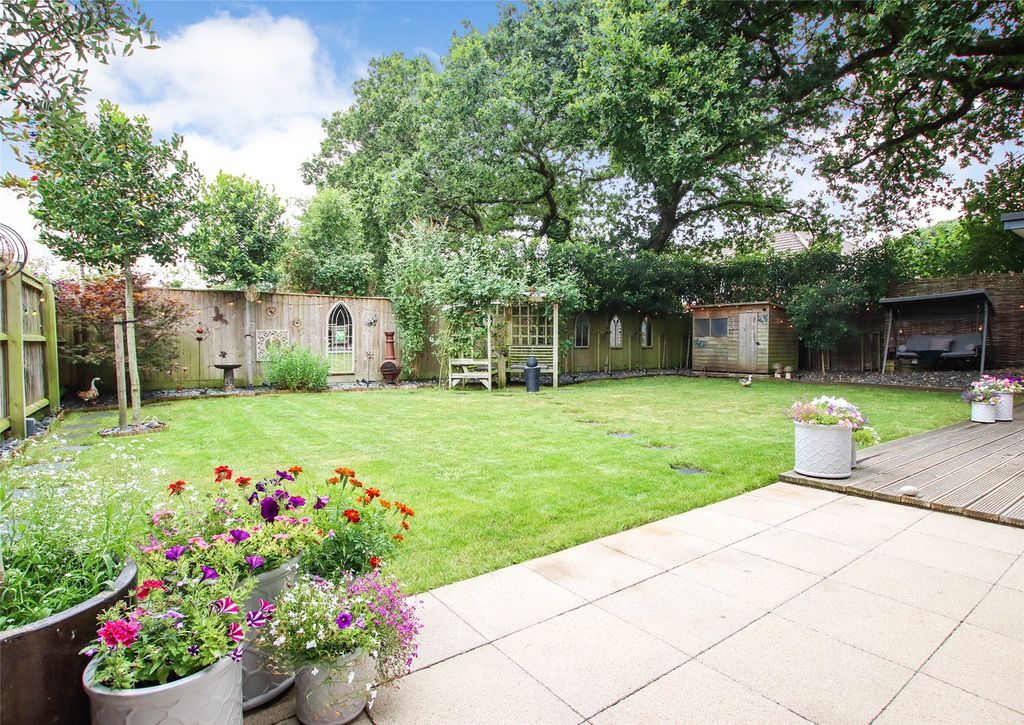 Property photo 3 of 24 Picture No. 02