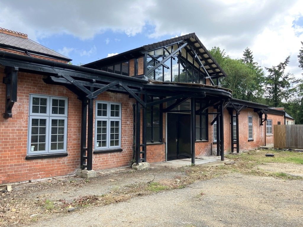 Property photo 1 of 7 Photo 1