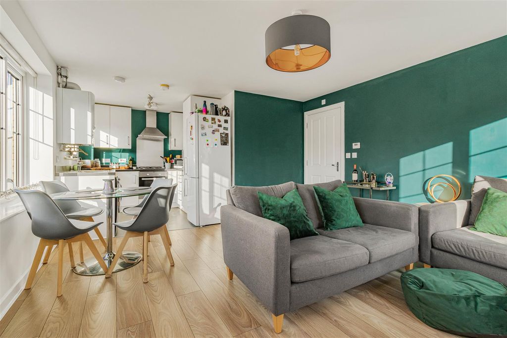 Property photo 2 of 13 22_67643.Jpg