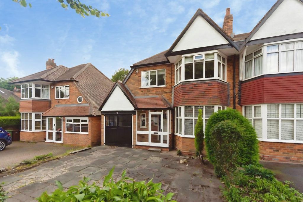 Property photo 1 of 31 A30A8949-Ac0770cc-94F9-446c-B256-4Ad7A7d82390.Jpeg