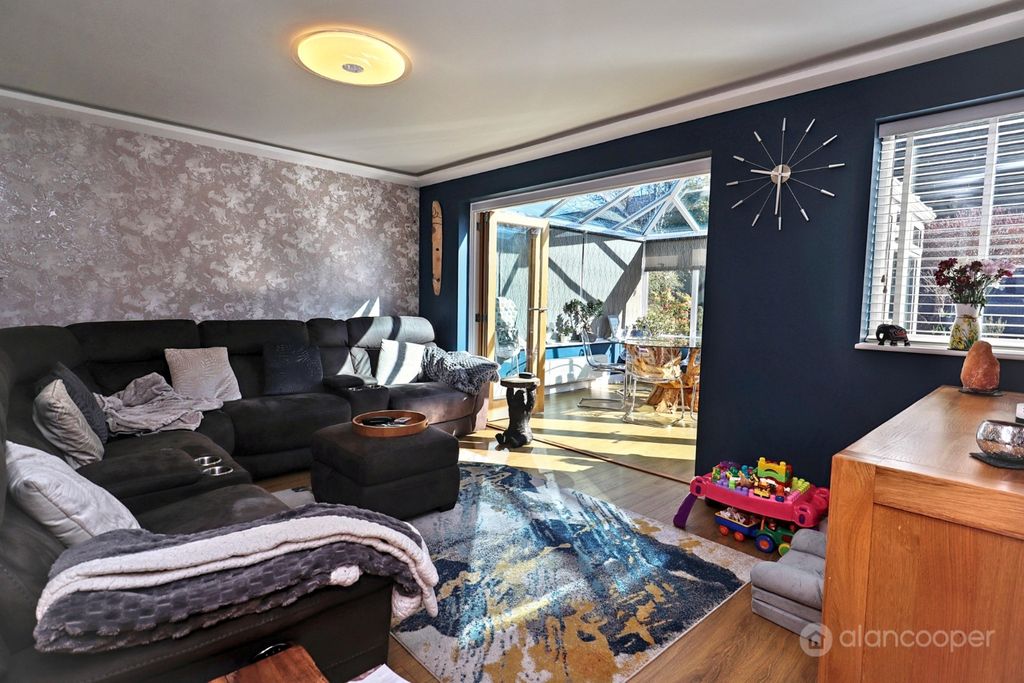 Property photo 2 of 35 5019103