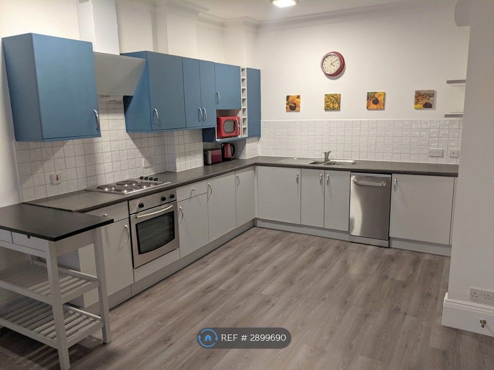 Property photo 2 of 17 Open Plan Kitchen