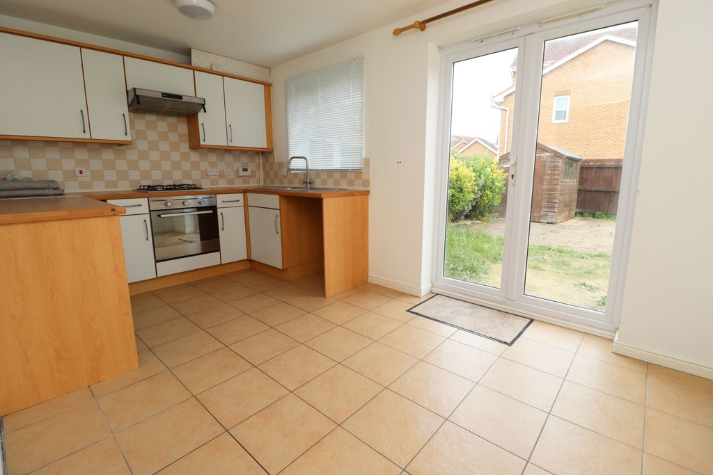 Property photo 2 of 15 Img_4083