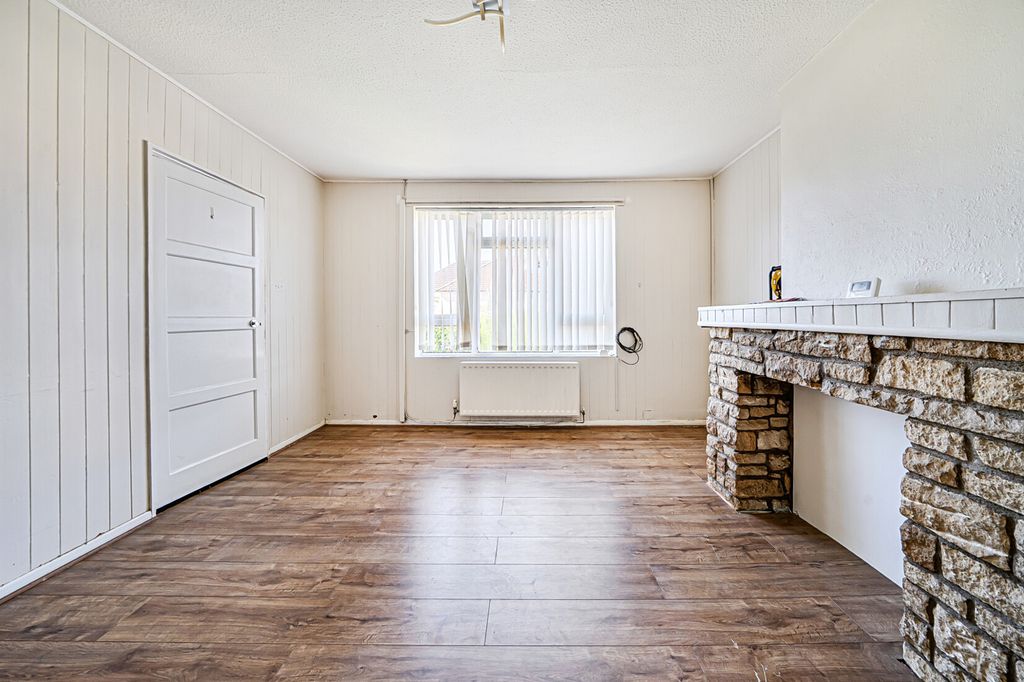 Property photo 2 of 18 Reception Room
