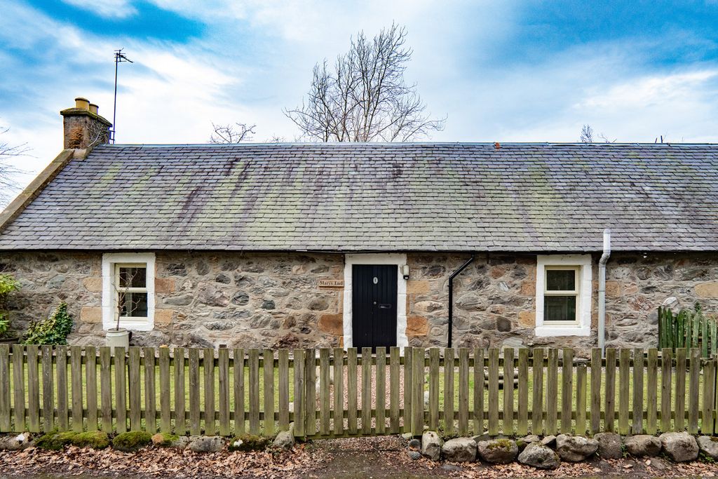 Property photo 1 of 38