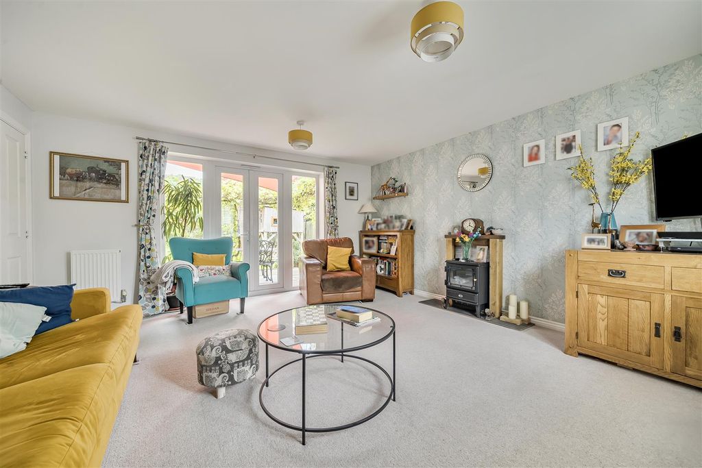 Property photo 3 of 20 1364924-8-68E8F7518A07c.Jpg