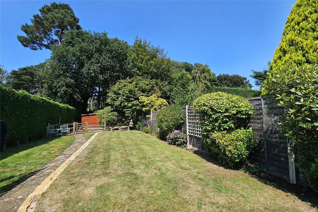 Property photo 2 of 22 Picture No. 35