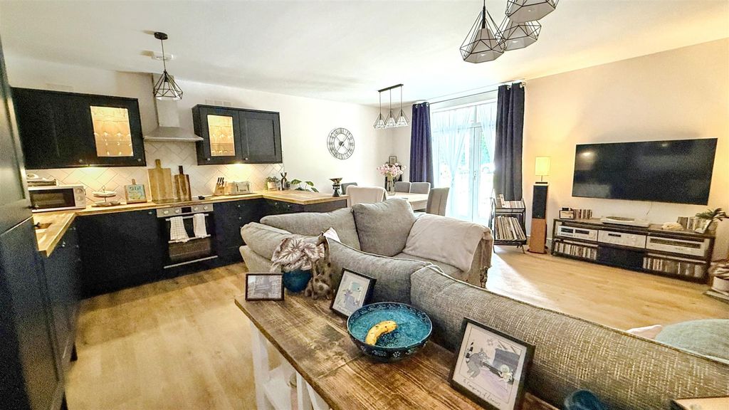 Property photo 3 of 19 Img_9529.Jpg