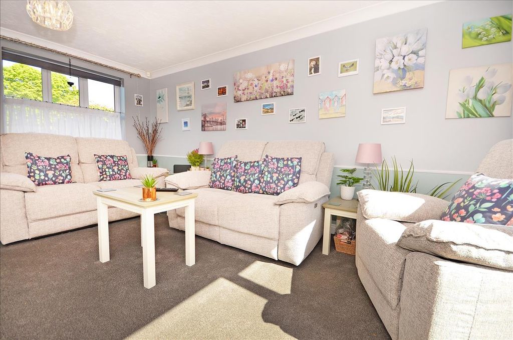 Property photo 3 of 15