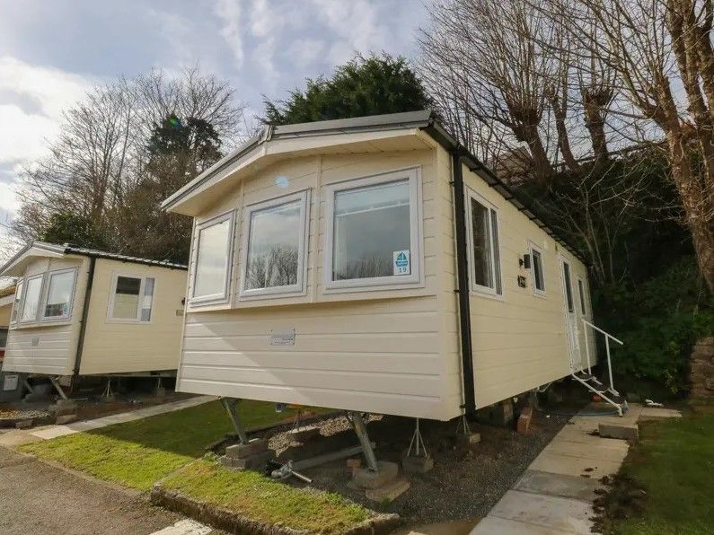 Property photo 1 of 7 1