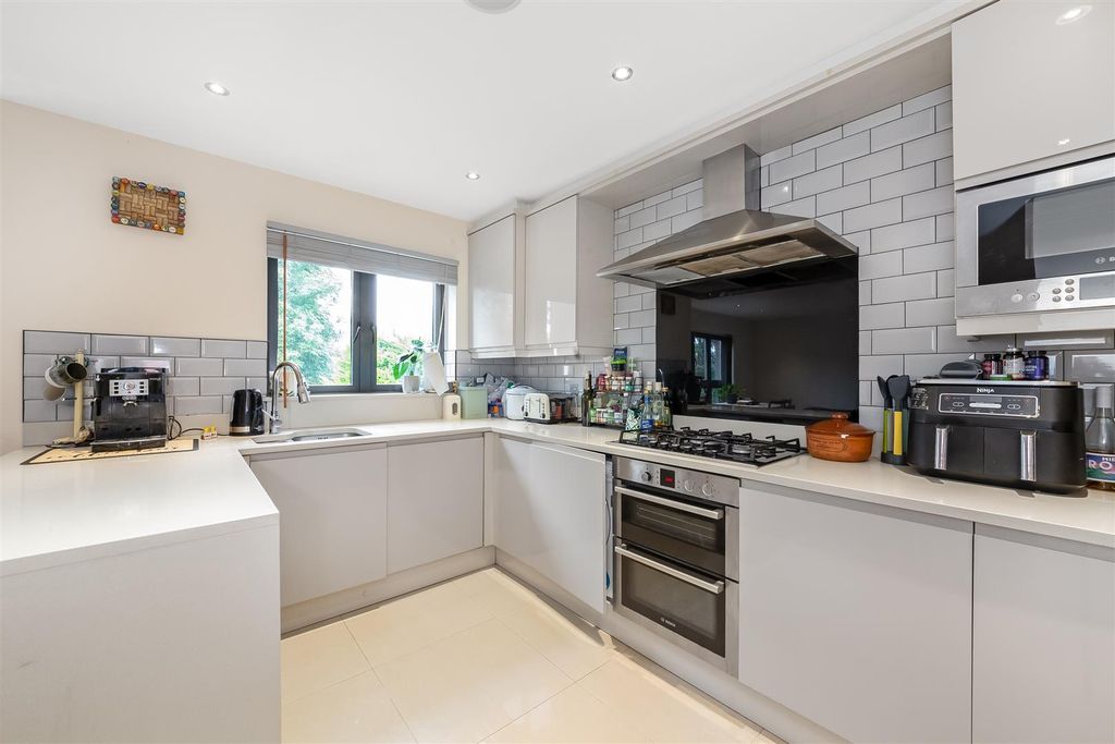 Property photo 2 of 15 Kitchen