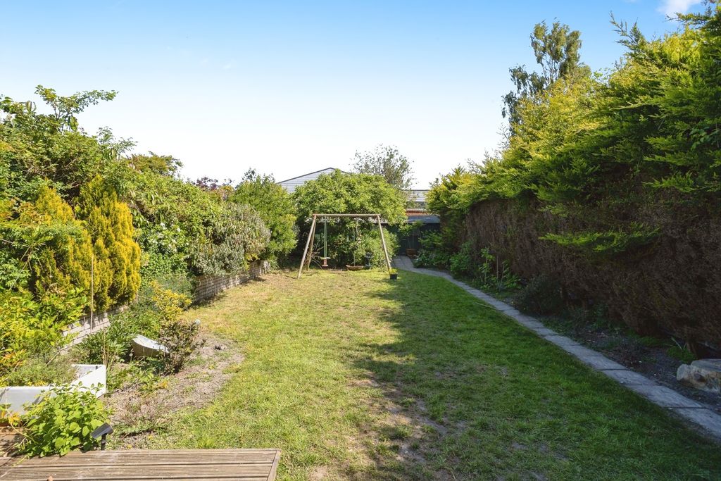 Property photo 3 of 17 Photo
