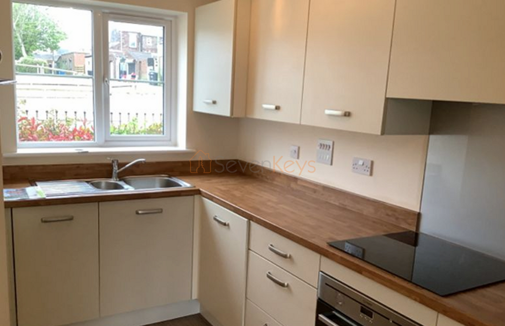 Property photo 3 of 4 Kitchen 2