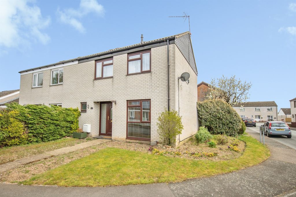 Property photo 1 of 18