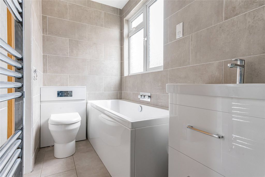 Property photo 3 of 22 Bathroom