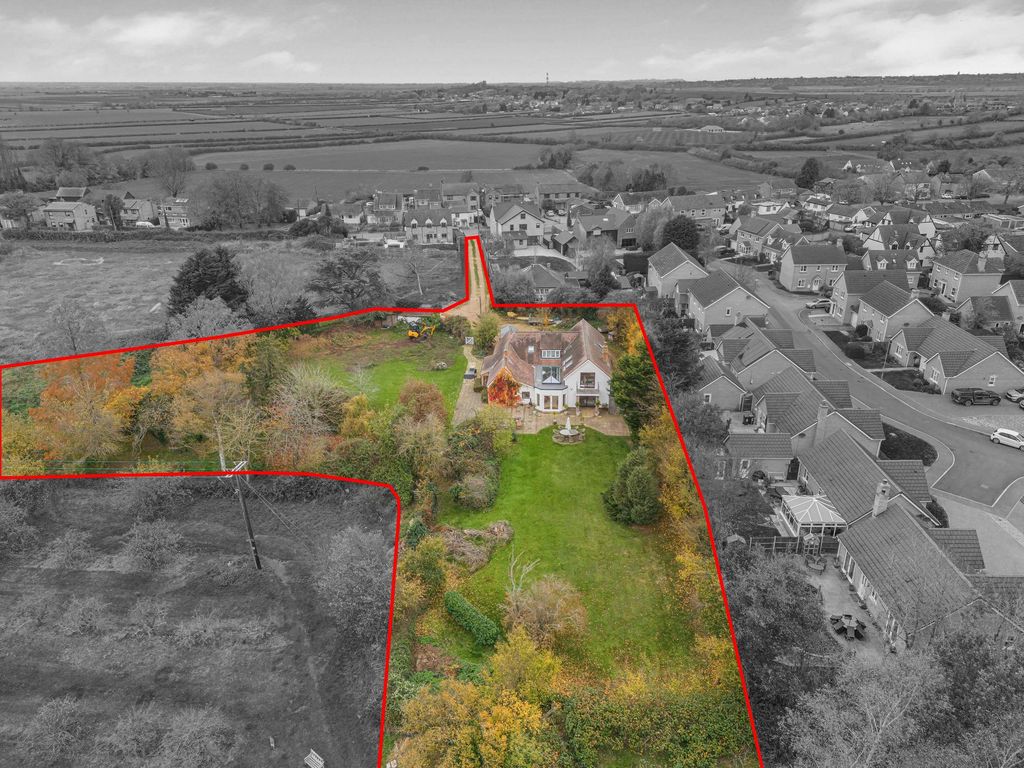 Property photo 2 of 38