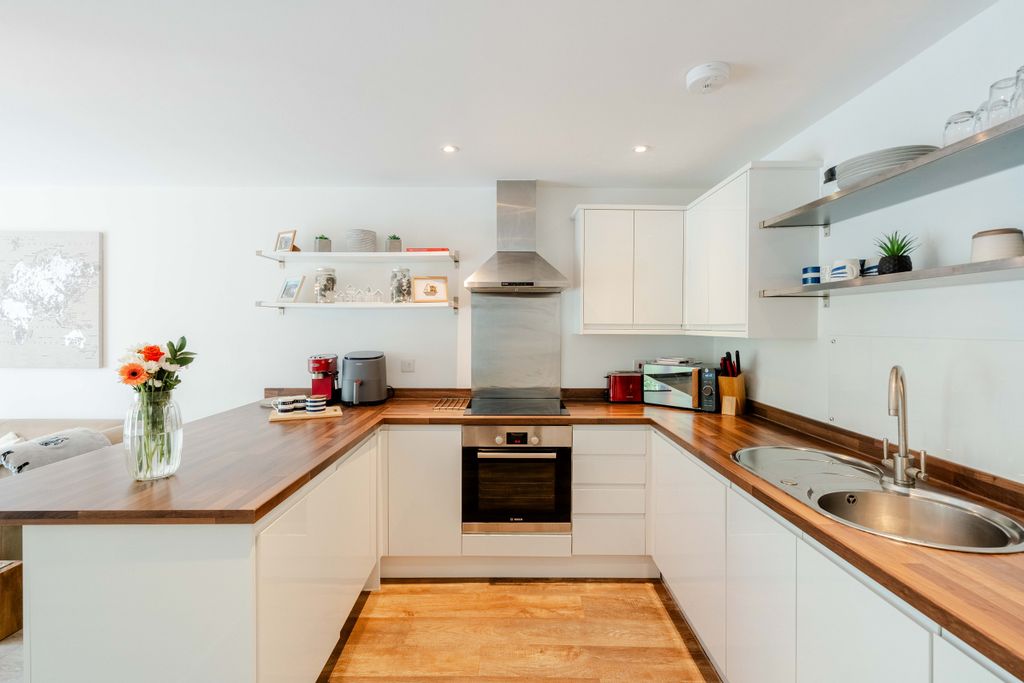Property photo 1 of 13 7