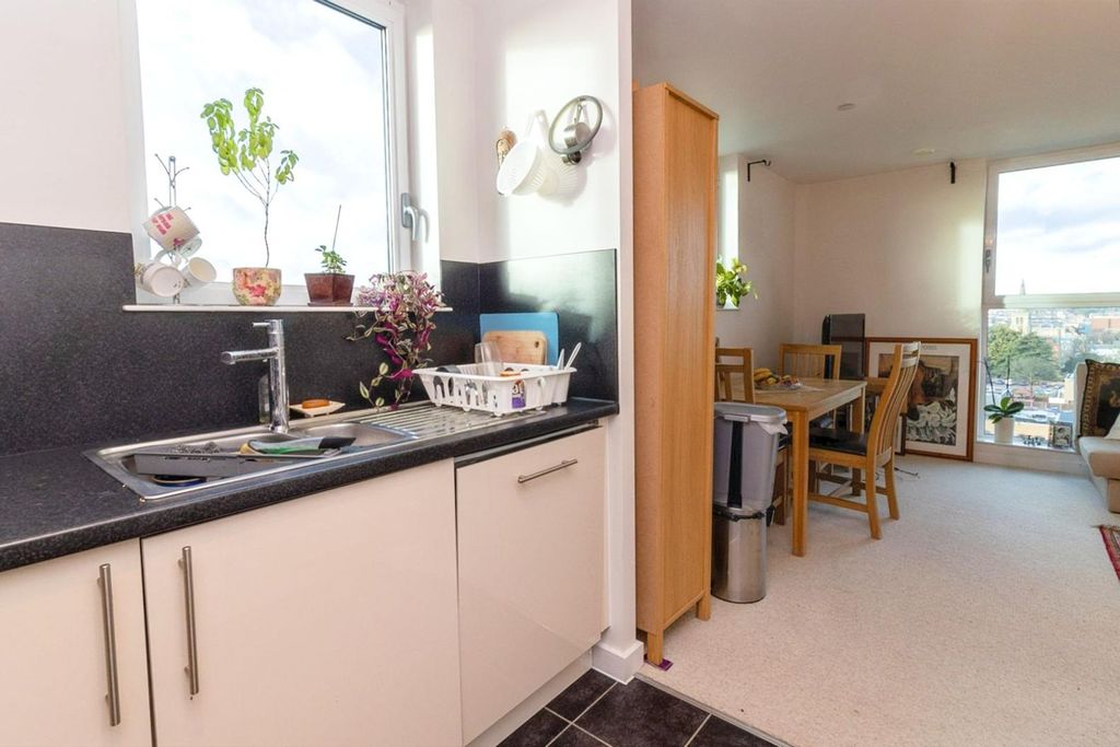 Property photo 2 of 15 Kitchen