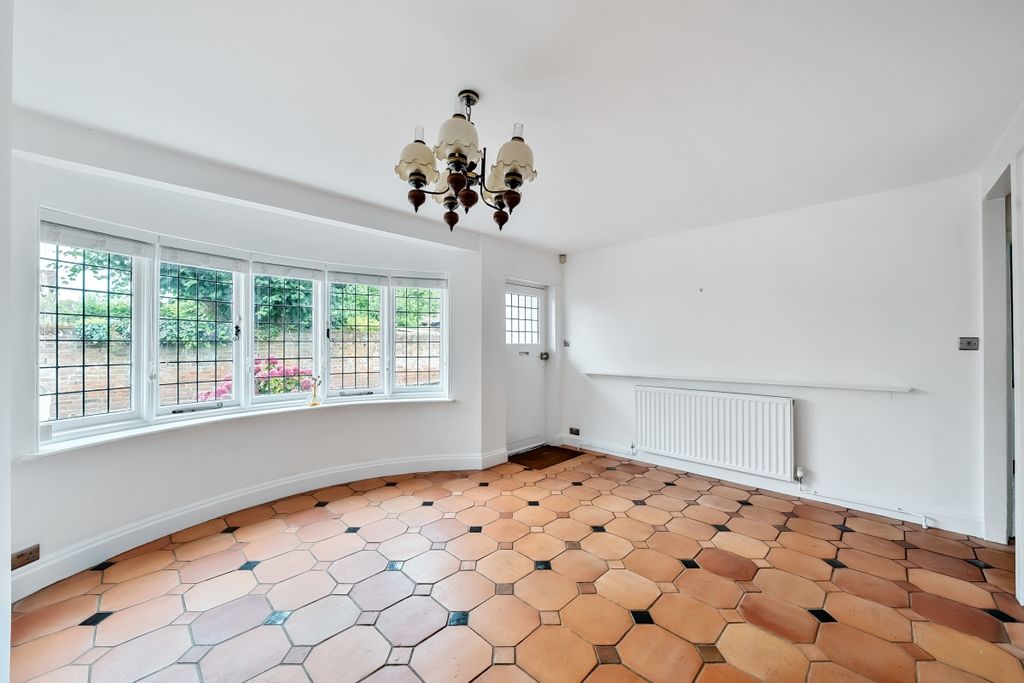 Property photo 1 of 23 1173289 (3)