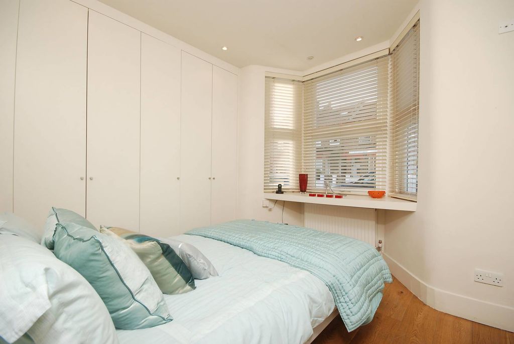 Property photo 3 of 9