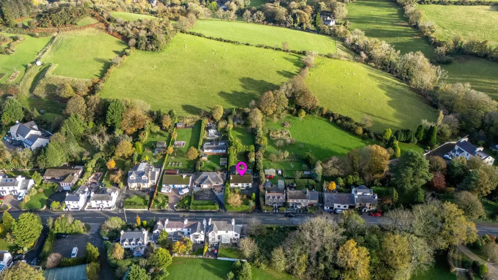 Property photo 3 of 35