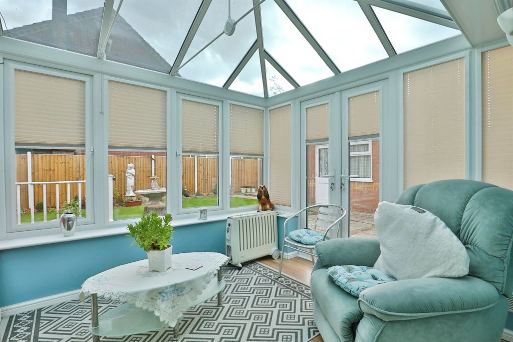 Property photo 2 of 17