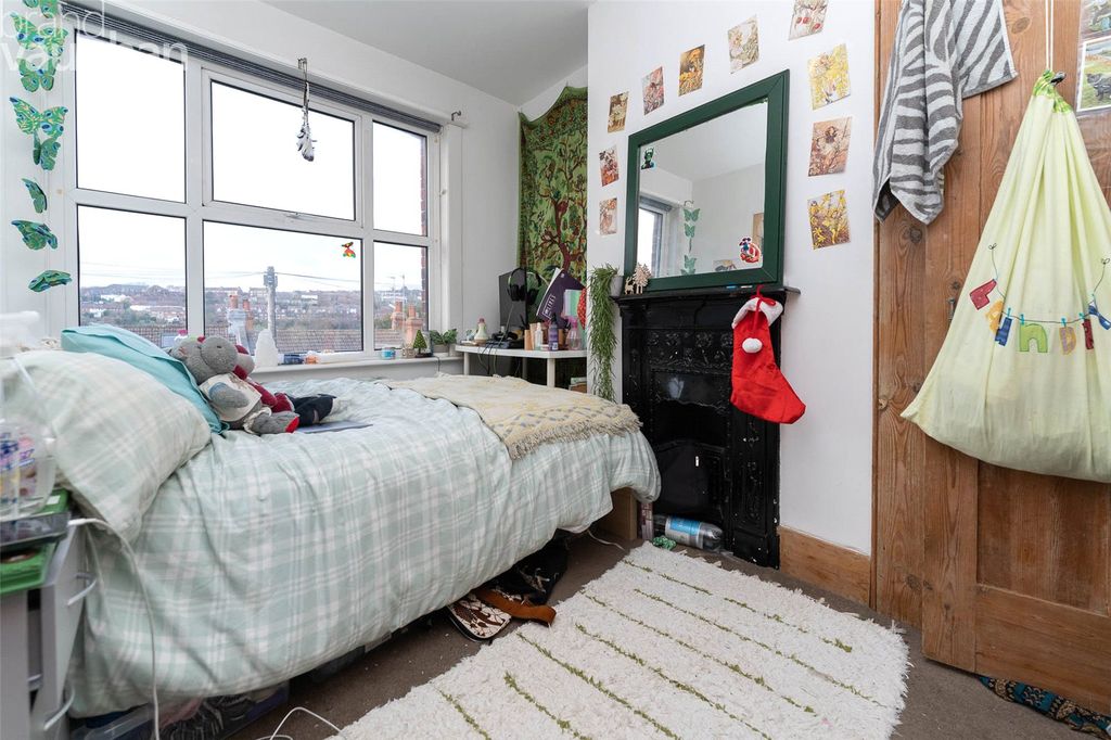 Property photo 1 of 14 Picture No. 28