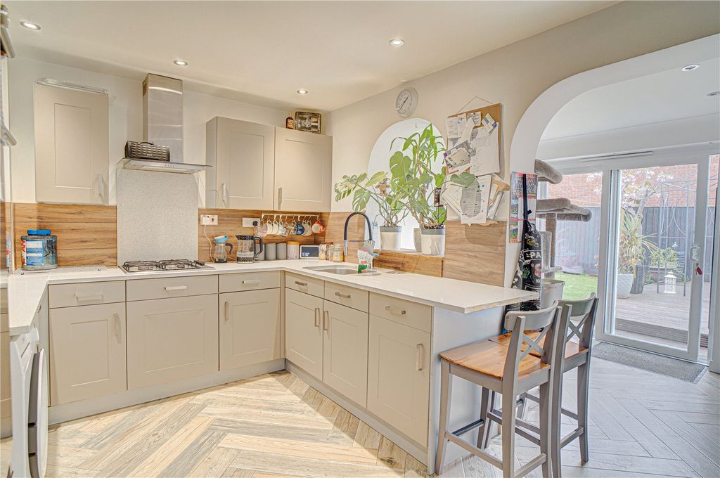 Property photo 3 of 8 Picture No. 02