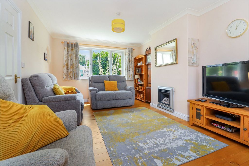 Property photo 2 of 18 Picture No. 02