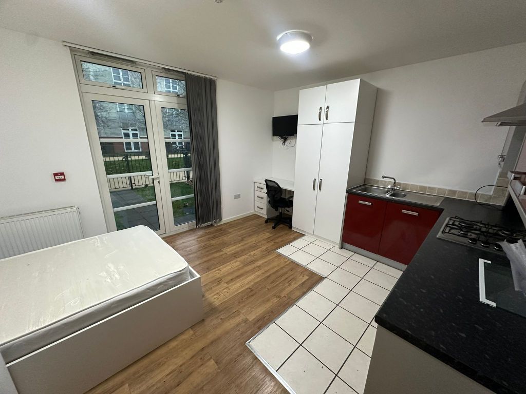 Property photo 3 of 6