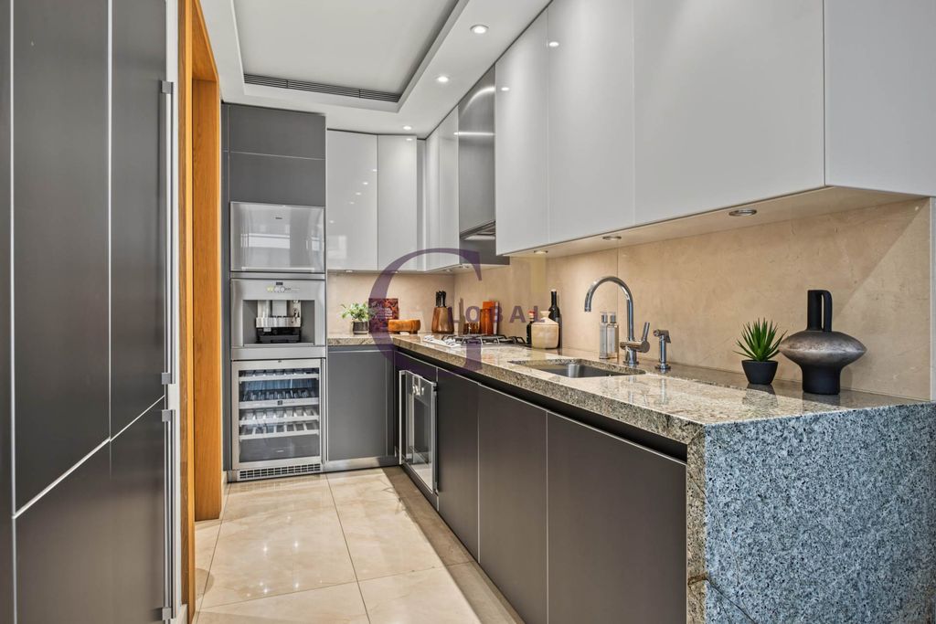 One Hyde Park, London SW1X photo 5