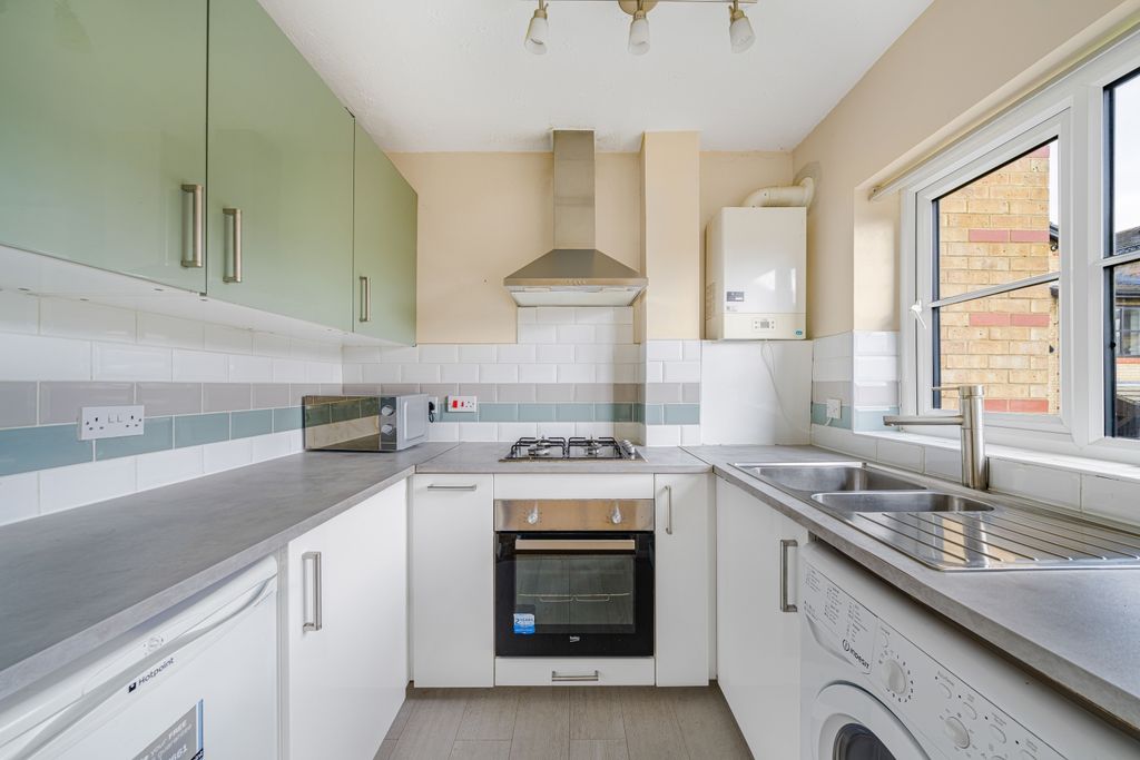 Property photo 2 of 8 Dsc01544