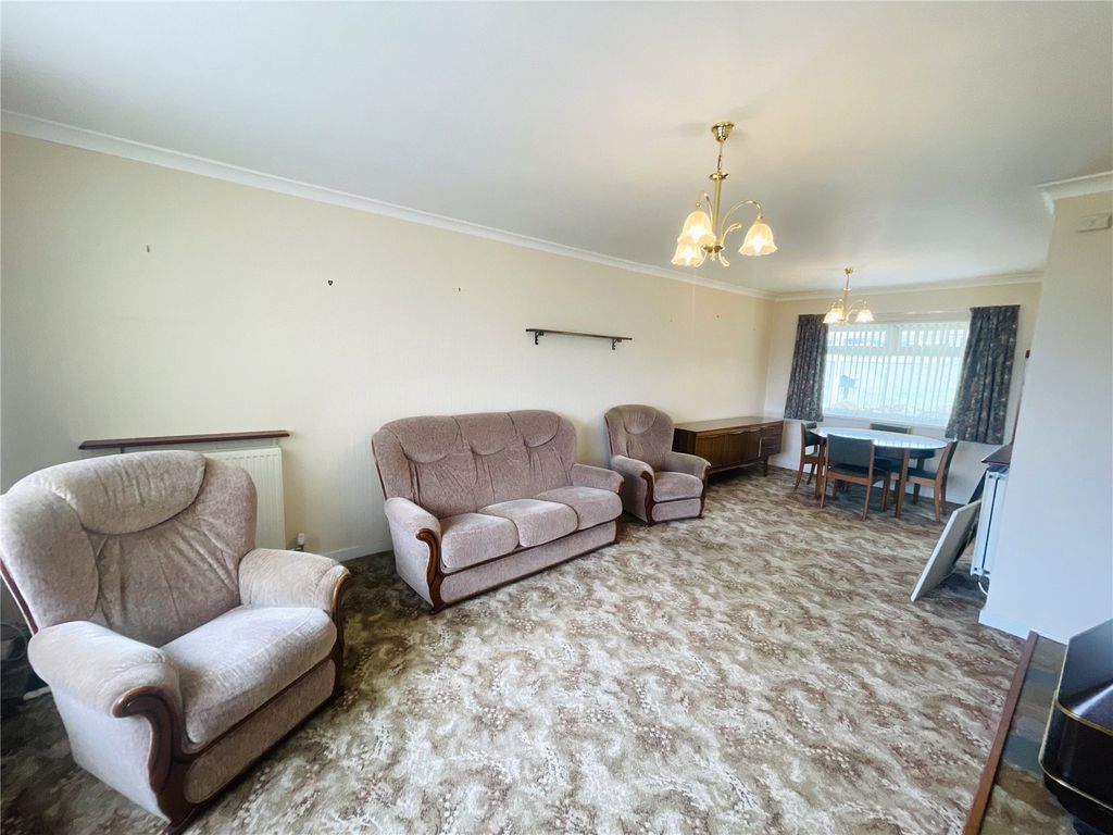 Property photo 3 of 17 Picture No. 04