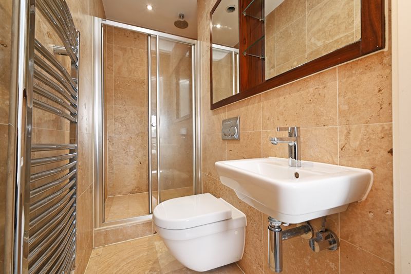 Property photo 3 of 14 En-Suite Bathroom