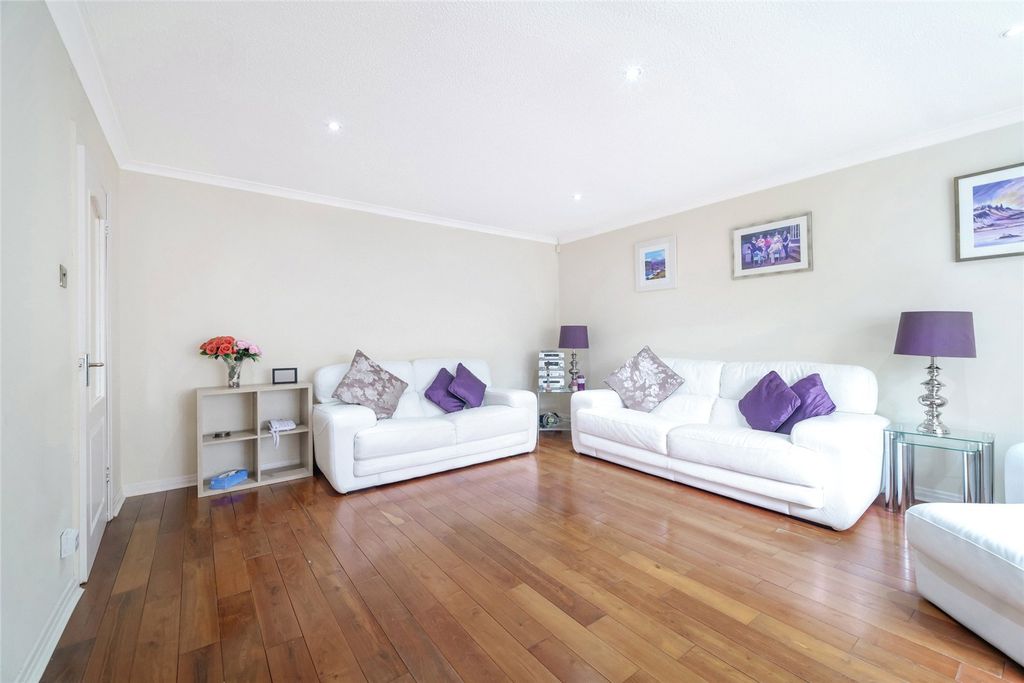 Property photo 3 of 21 Picture No. 05