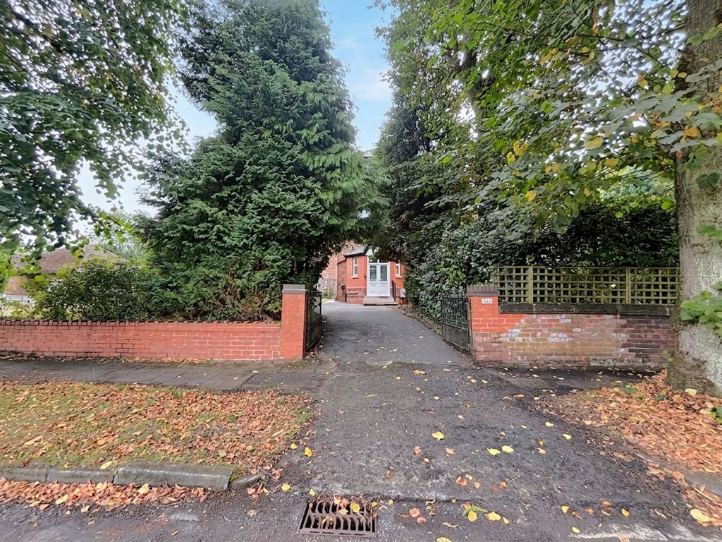 Property photo 1 of 25